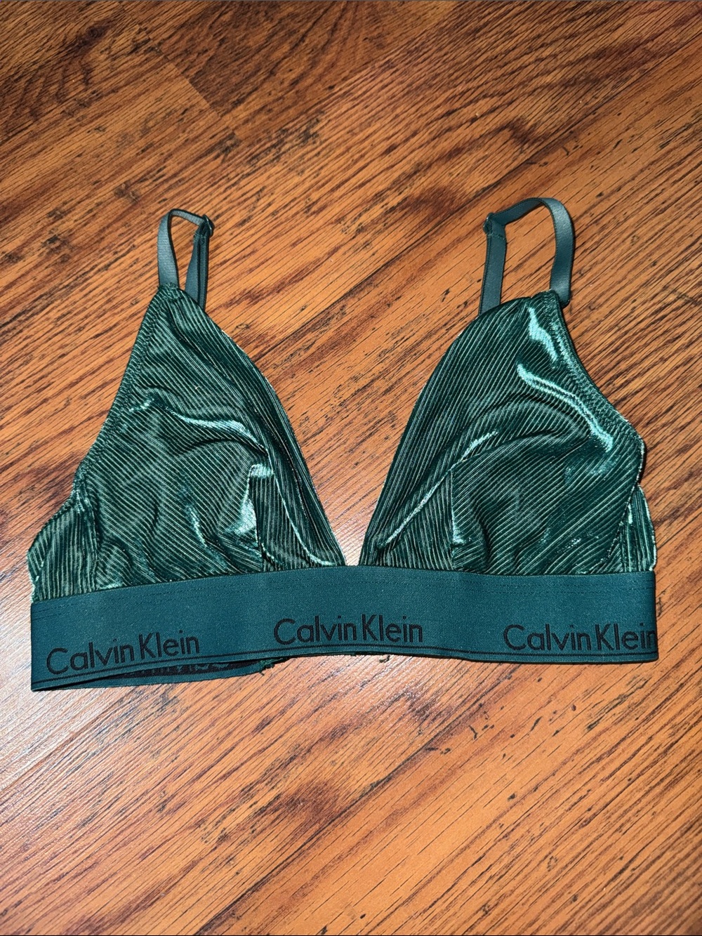 Calvin Klein Emerald Green Velvet Bralette 29.T